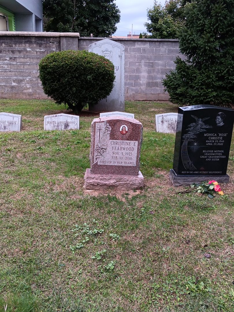 Christine E. Yearwood's grave. Photo 1