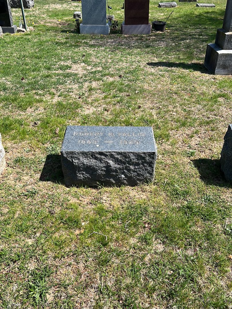 Robert H. Fallis's grave. Photo 1
