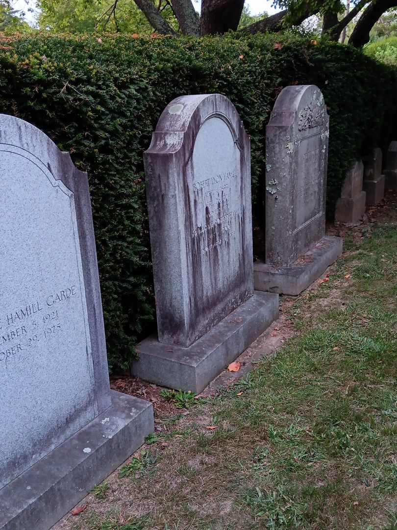 Katharine Porter Hamill's grave. Photo 1