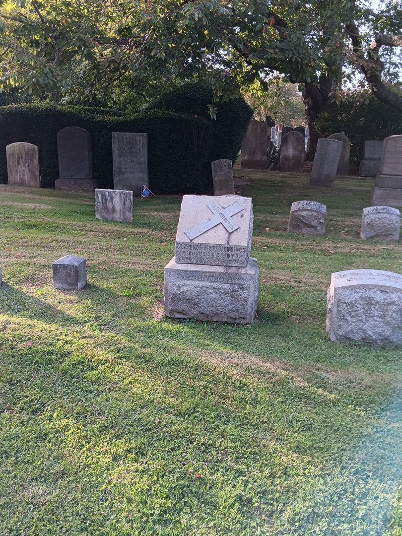 Clarence Mott Jennings's grave. Photo 1