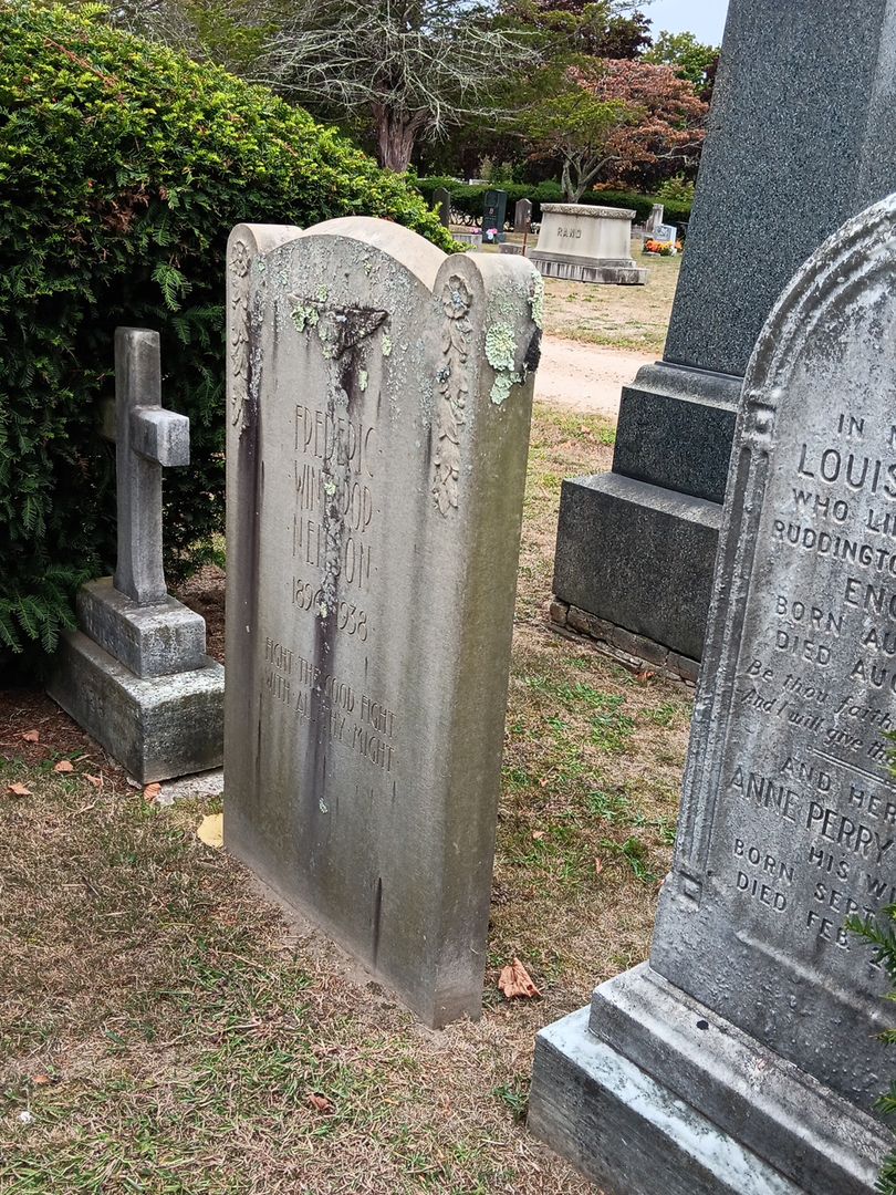 Frederic Winthrop Neilson's grave. Photo 1