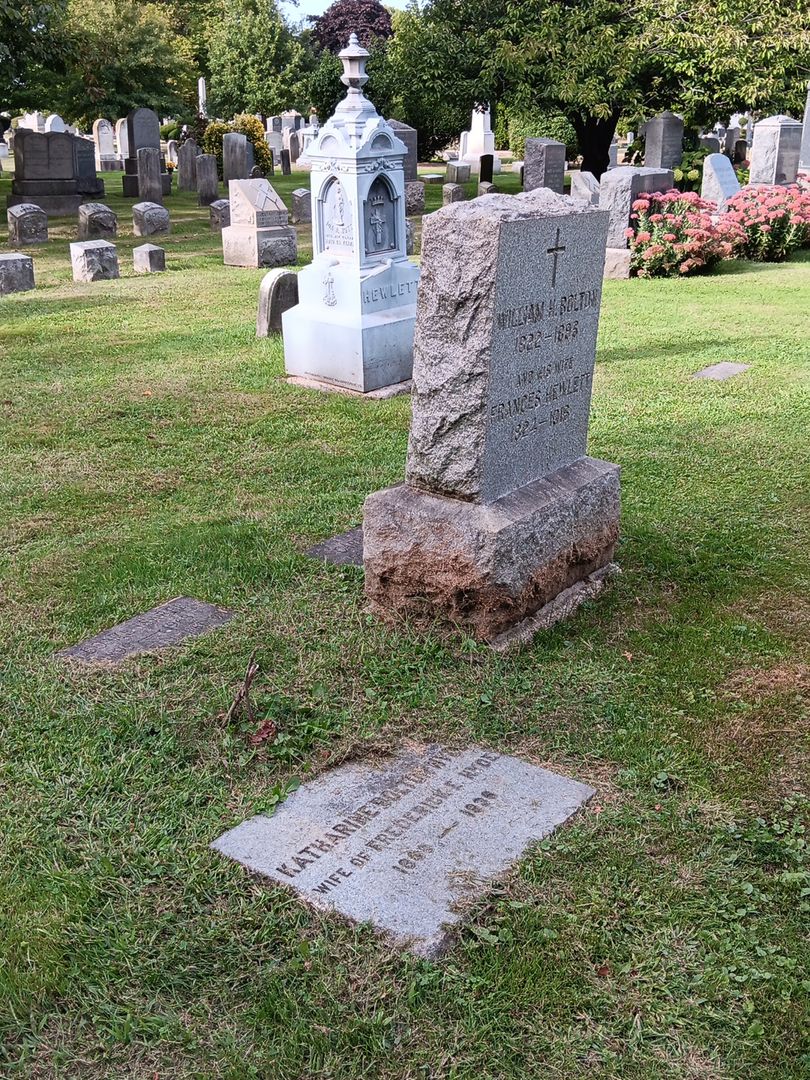 Katharine Bolton Hyde's grave. Photo 1