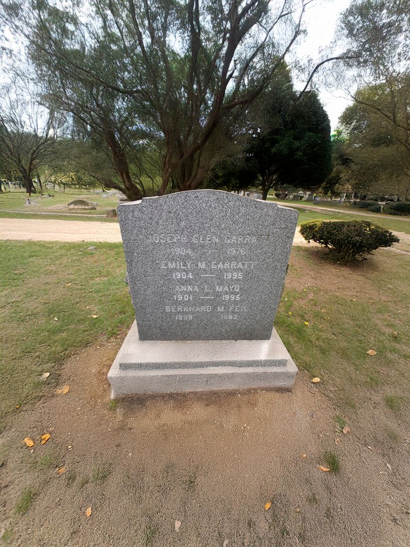 Bernhard Miller Feil's grave. Photo 1