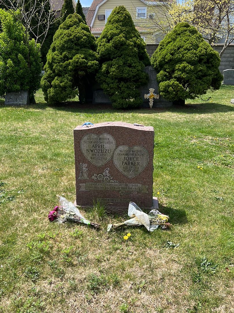Joyce Parker's grave. Photo 1