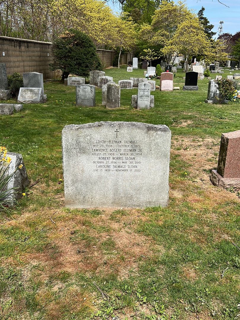 Caroline Talmage Sloan's grave. Photo 1