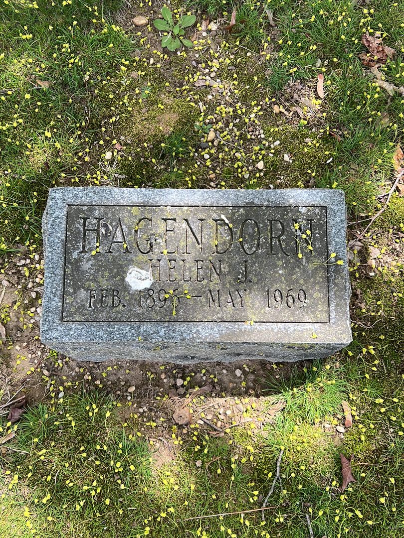 Joseph E. Hagendorn's grave. Photo 1